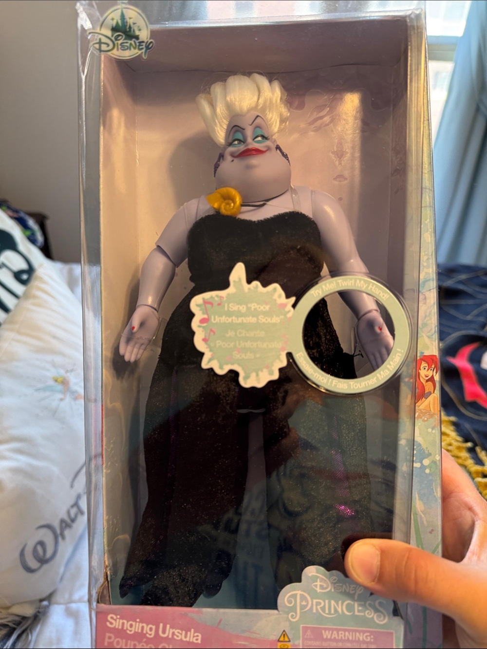 Disney villains Ursula, the Little mermaid singing, doll new